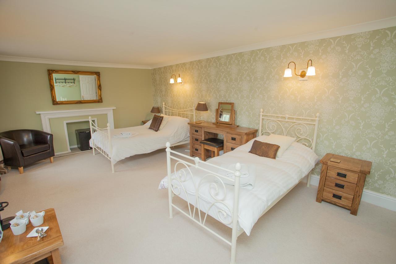 The Seven Stars Inn Pewsey Buitenkant foto